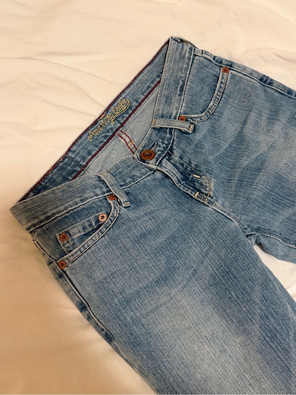 American Eagle Classic Light Blue Hipster Style Women's Jeans